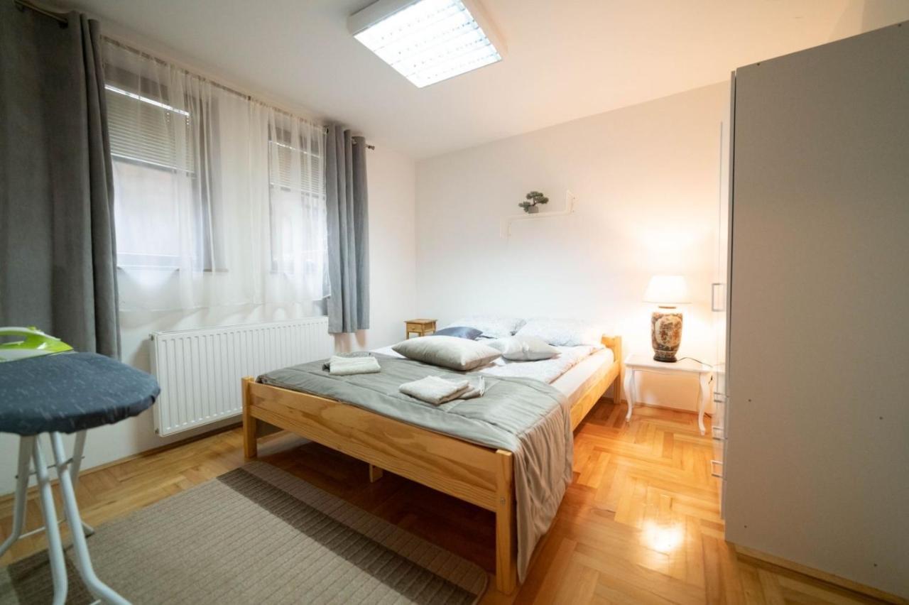 Apartman Yellow House SJJ Eksteriør bilde