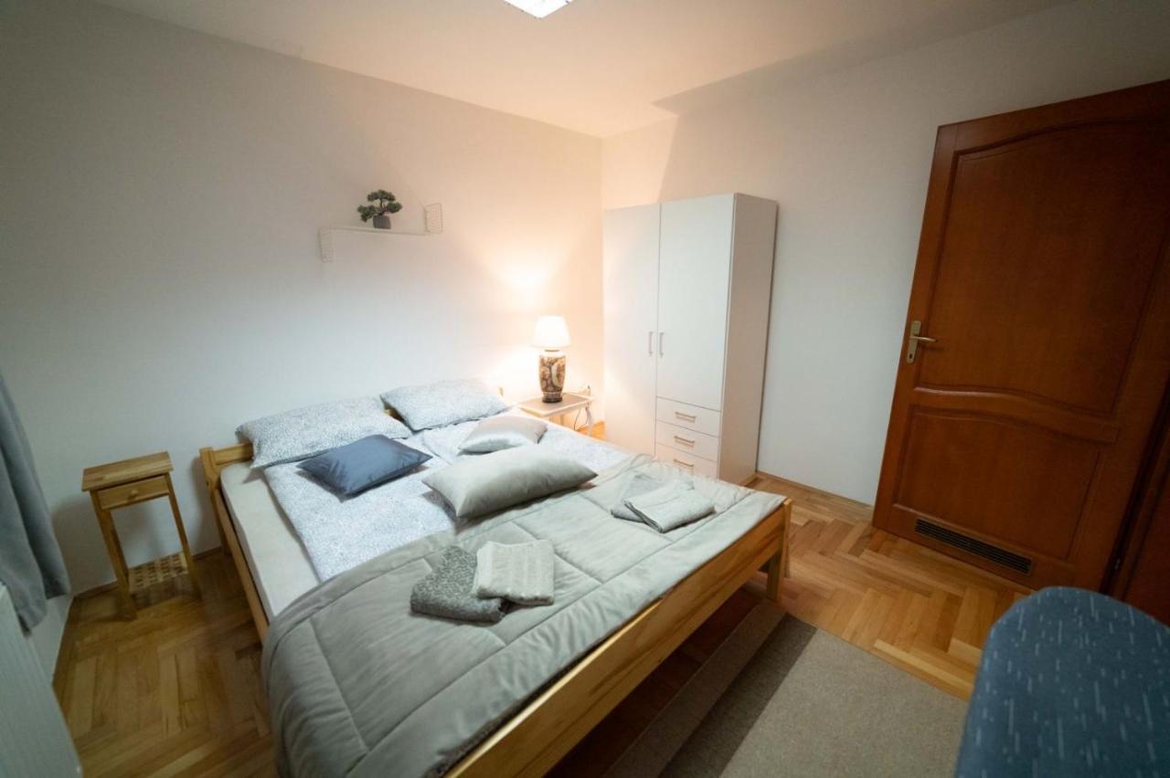 Apartman Yellow House SJJ Eksteriør bilde