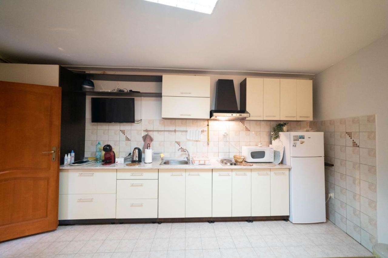 Apartman Yellow House SJJ Eksteriør bilde
