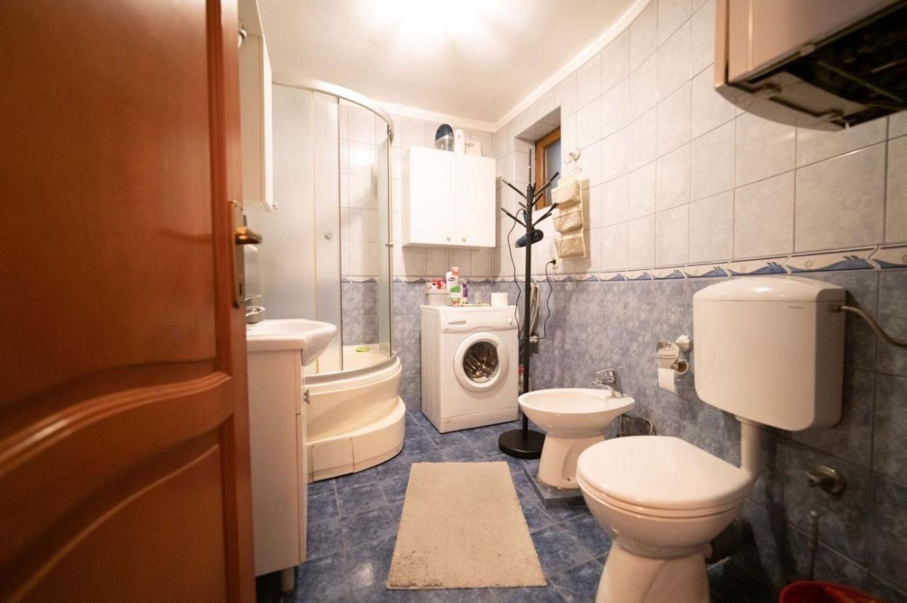 Apartman Yellow House SJJ Eksteriør bilde