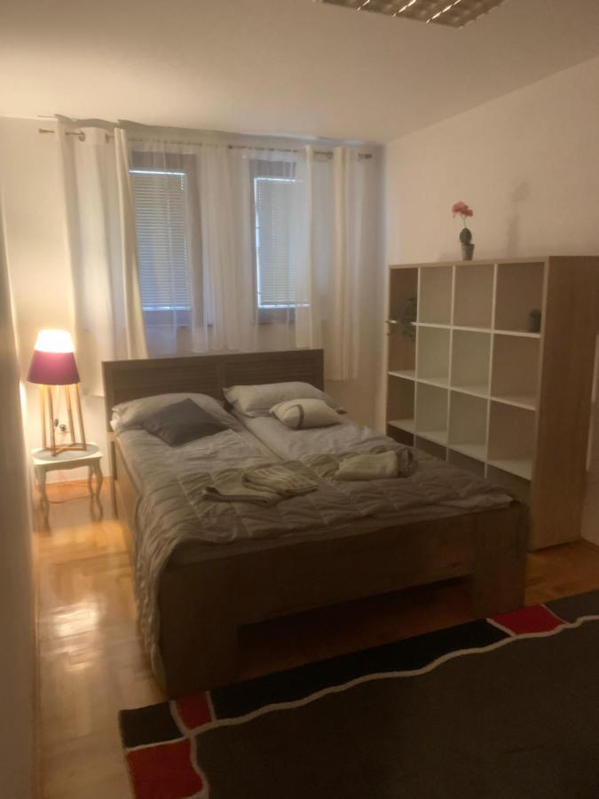Apartman Yellow House SJJ Eksteriør bilde