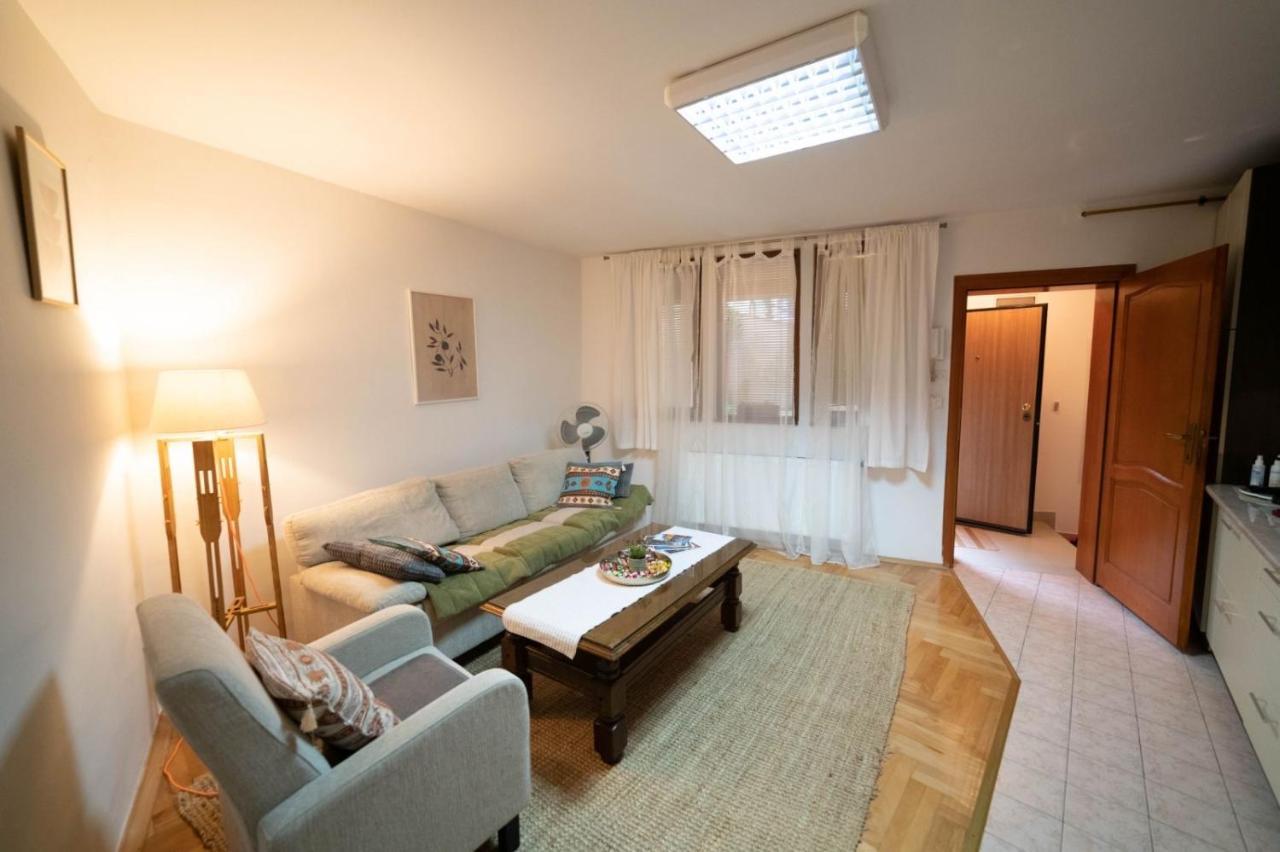 Apartman Yellow House SJJ Eksteriør bilde